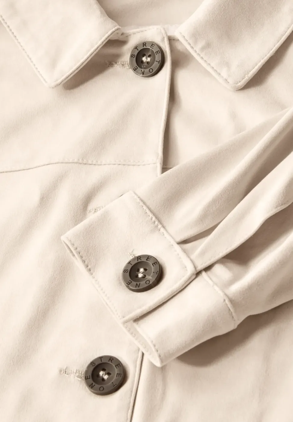 Leichtes Velours Overshirt
