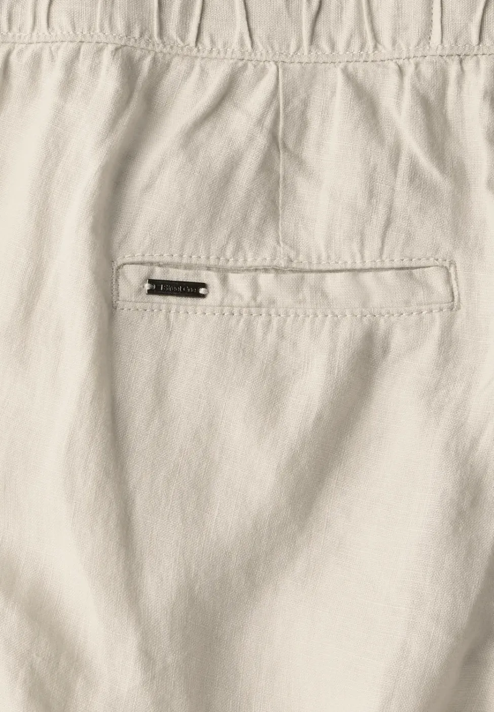 Leinenhose im Cargo-Look