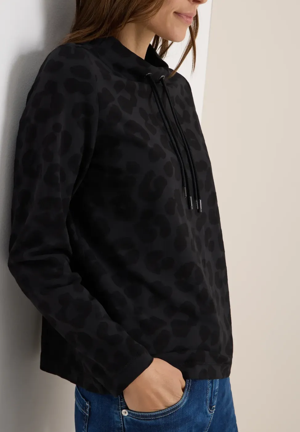 Leo Jacquard Pullover