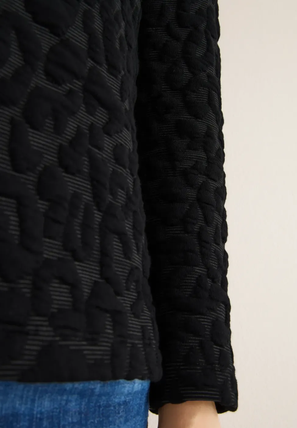 Leo Jacquard Shirt