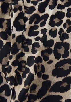 Leo Blusenshirt