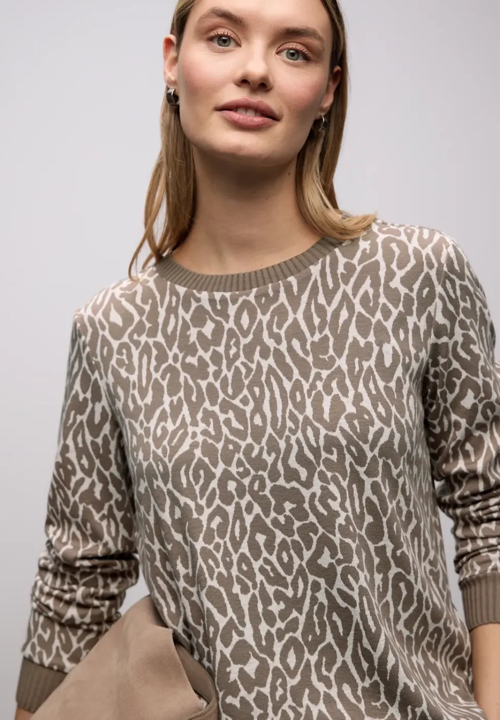 Leo Jacquard Shirt