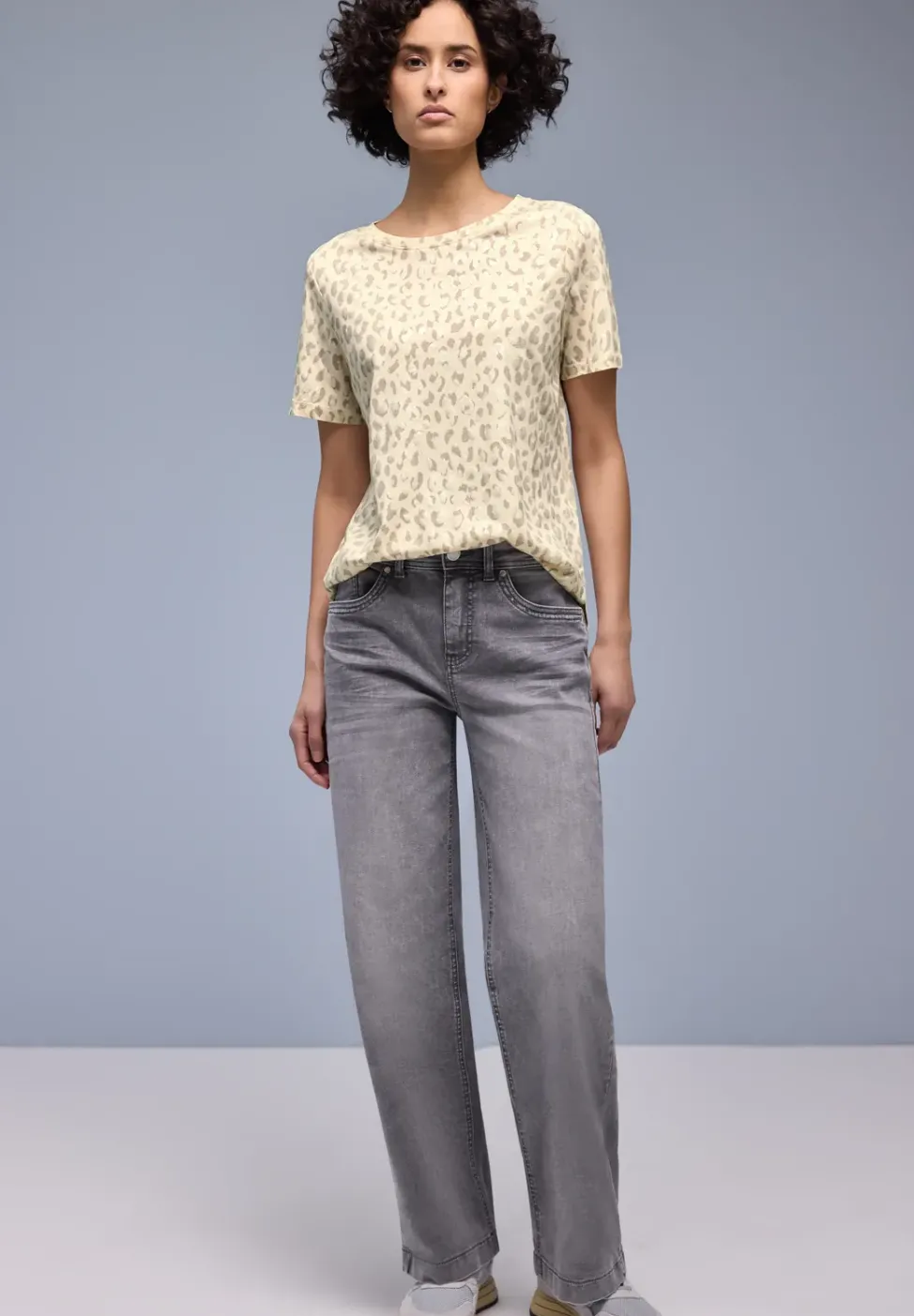 Leo-Shirt mit Foliendetails