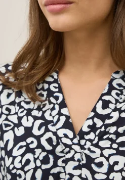 Leo Split Neck Bluse