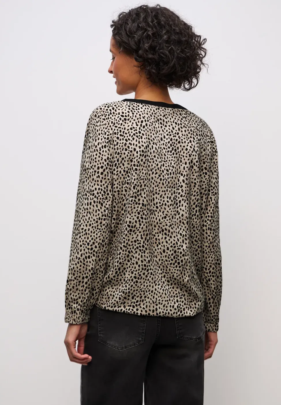 Leo Split Neck Bluse