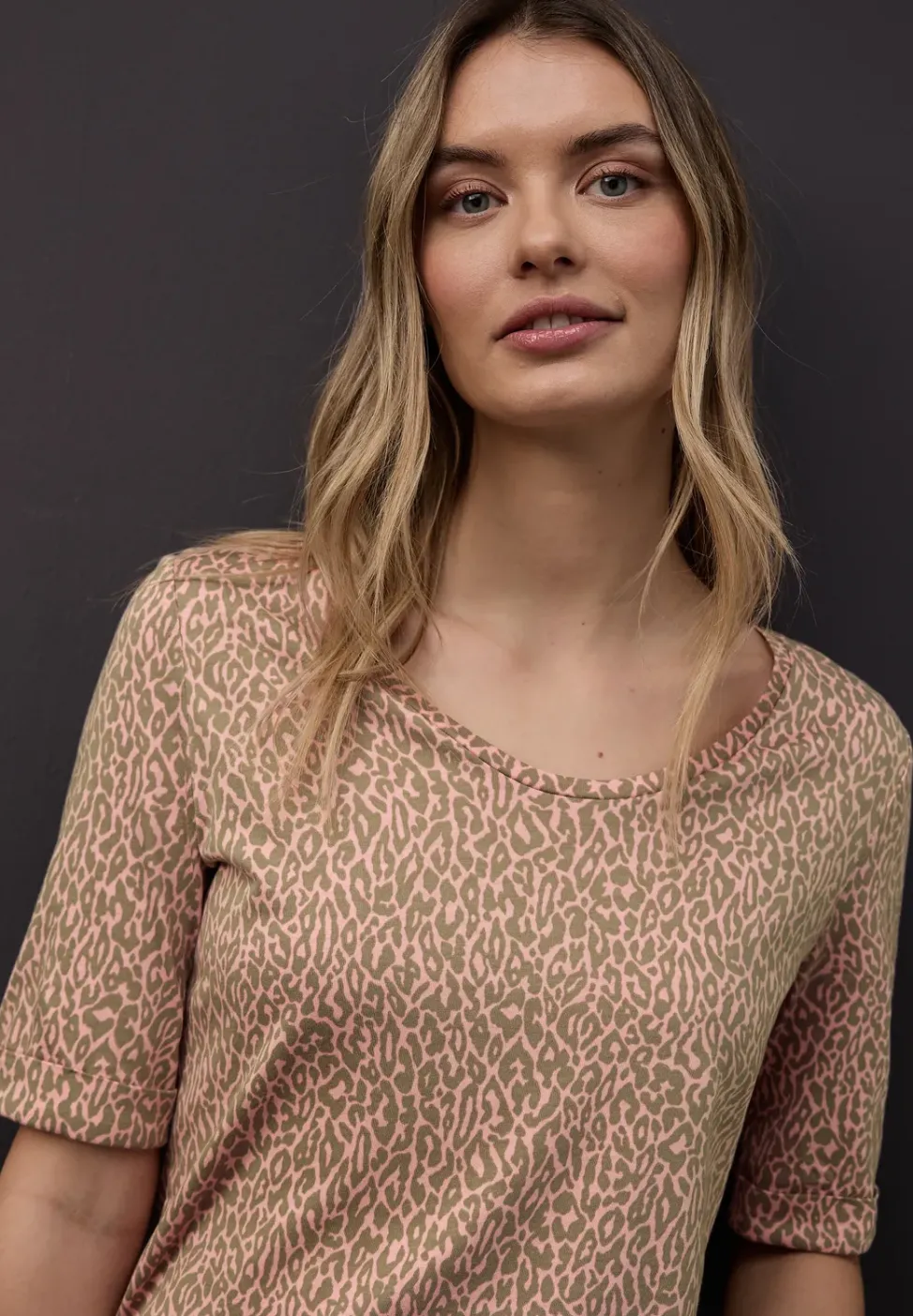 Leo T-Shirt