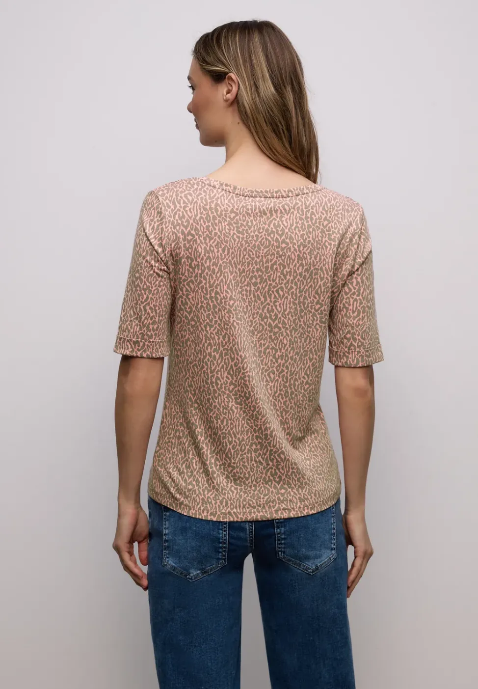 Leo T-Shirt