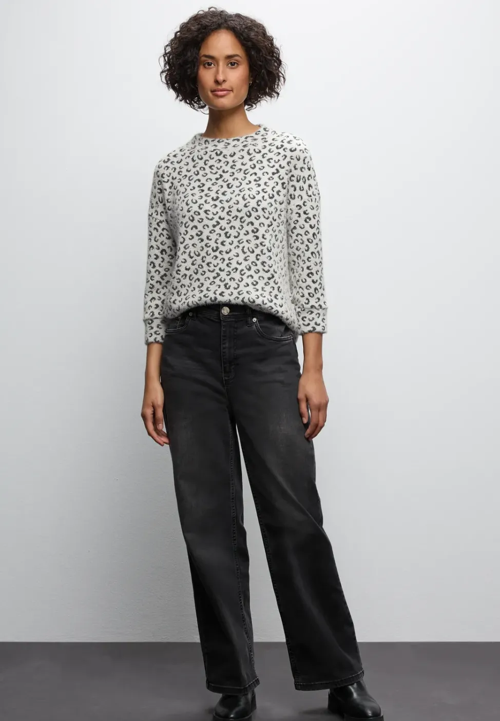 Leo Turtleneck Shirt
