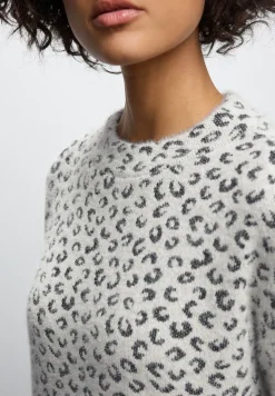 Leo Turtleneck Shirt