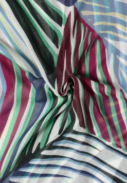 Loop-Schal mit grafischem Muster