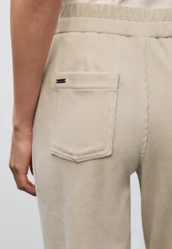 Loose Fit Cordhose