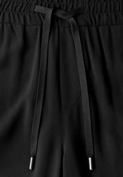 Loose Fit Hose