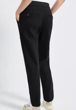 Loose Fit Hose
