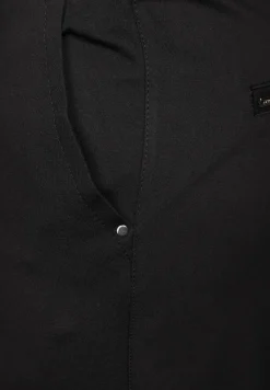 Loose Fit Hose