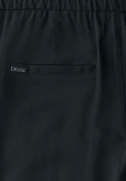 Loose Fit Hose