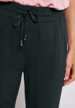 Loose Fit Hose