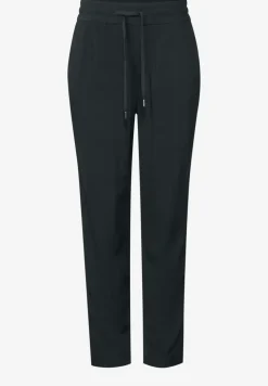 Loose Fit Hose