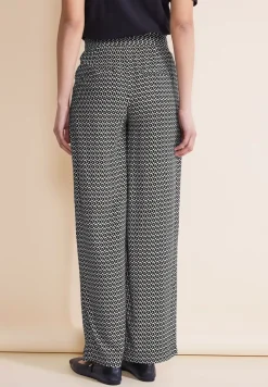 Loose Fit Hose