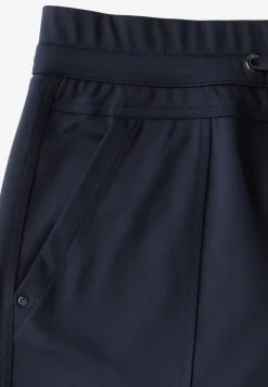 Loose Fit Hose