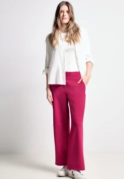 Loose Fit Hose