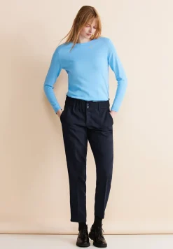 Loose Fit Hose