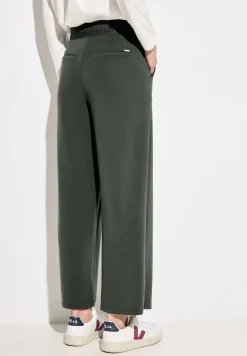 Loose Fit Hose