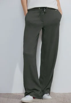 Loose Fit Hose