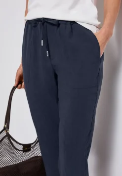 Loose Fit Hose mit Struktur