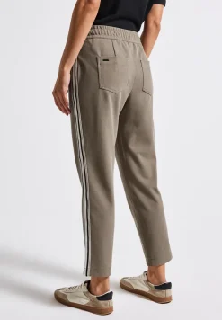 Loose Fit Hose mit Tape