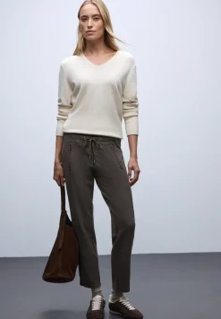 Loose Fit Hose mit Tape