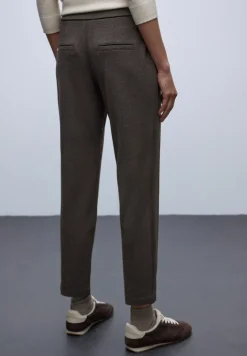 Loose Fit Hose mit Tape