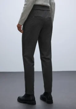 Loose Fit Hose mit Tape
