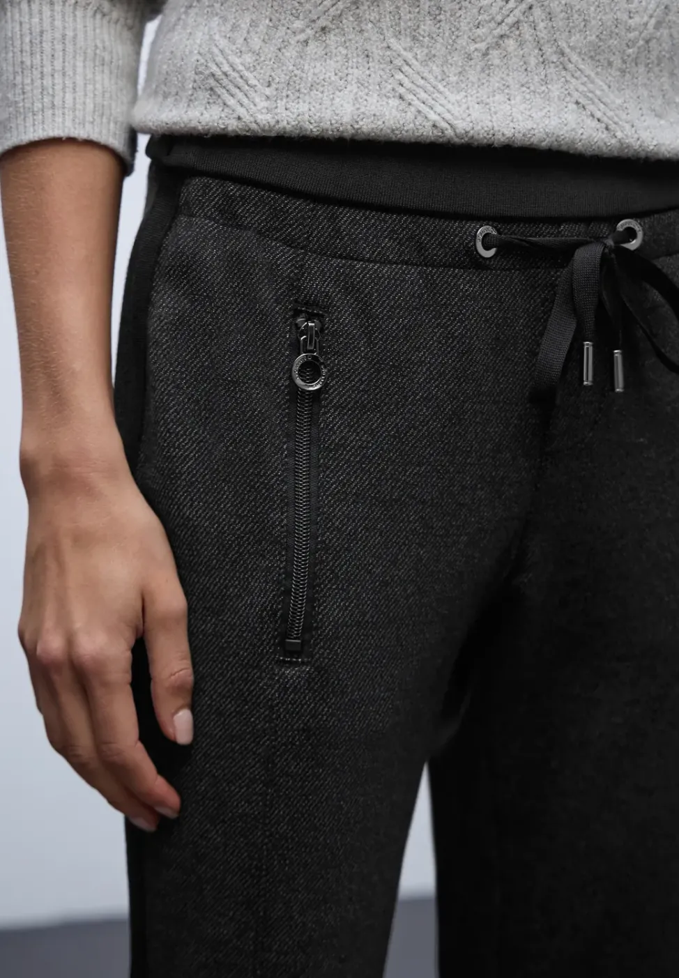 Loose Fit Hose mit Tape