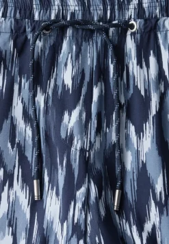 Loose Fit Hose