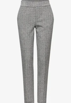 Loose Fit Hose