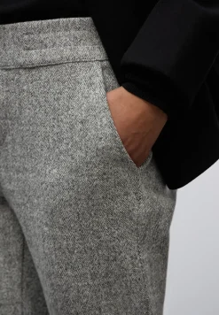Loose Fit Hose