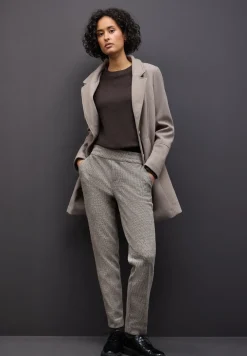 Loose Fit Hose