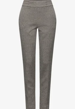 Loose Fit Hose