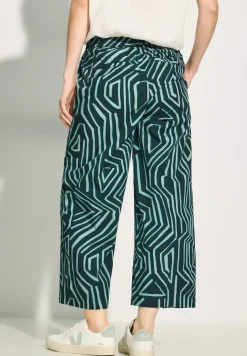 Loose Fit Hose