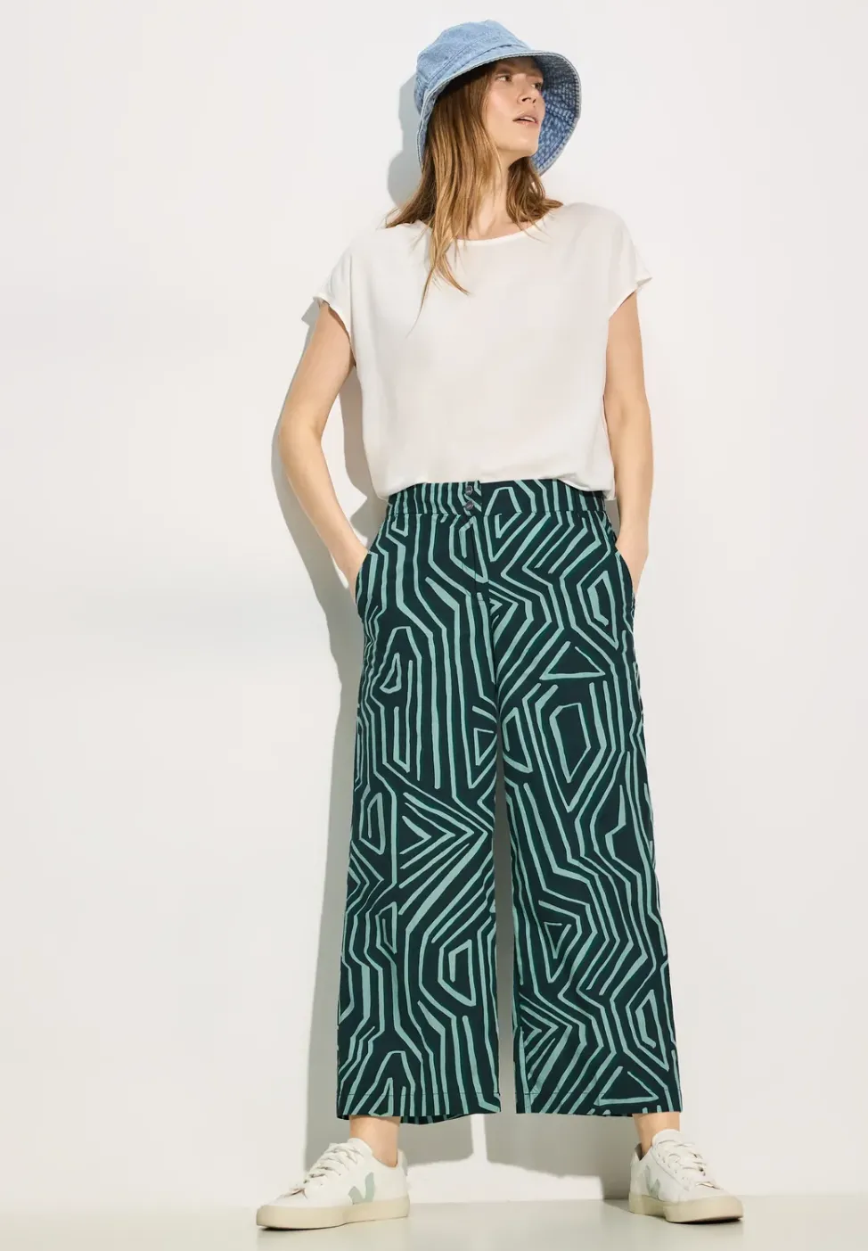 Loose Fit Hose
