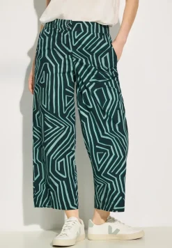 Loose Fit Hose