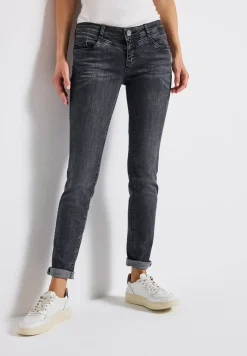 Low Waist Jeans