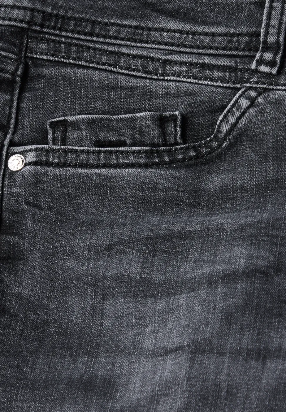 Low Waist Jeans