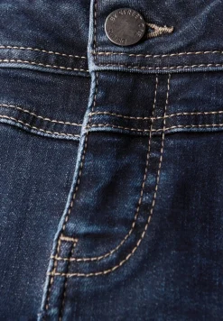 Low Waist Jeans