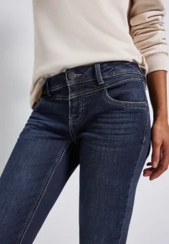 Low Waist Jeans