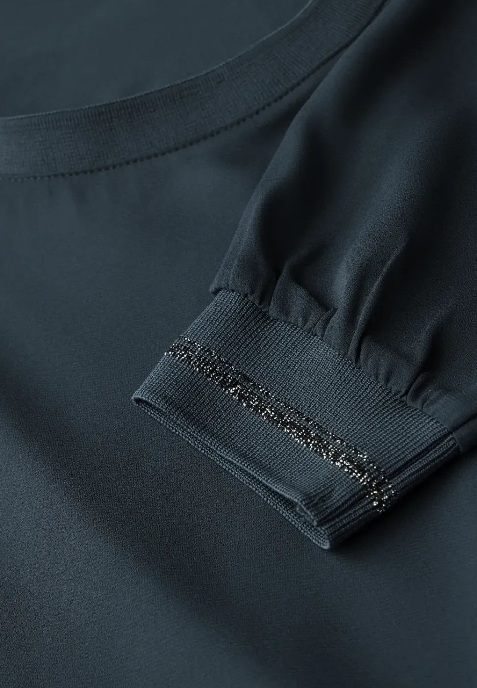 Materialmix-Shirt