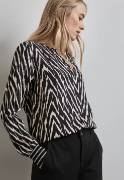 Materialmix-Shirt
