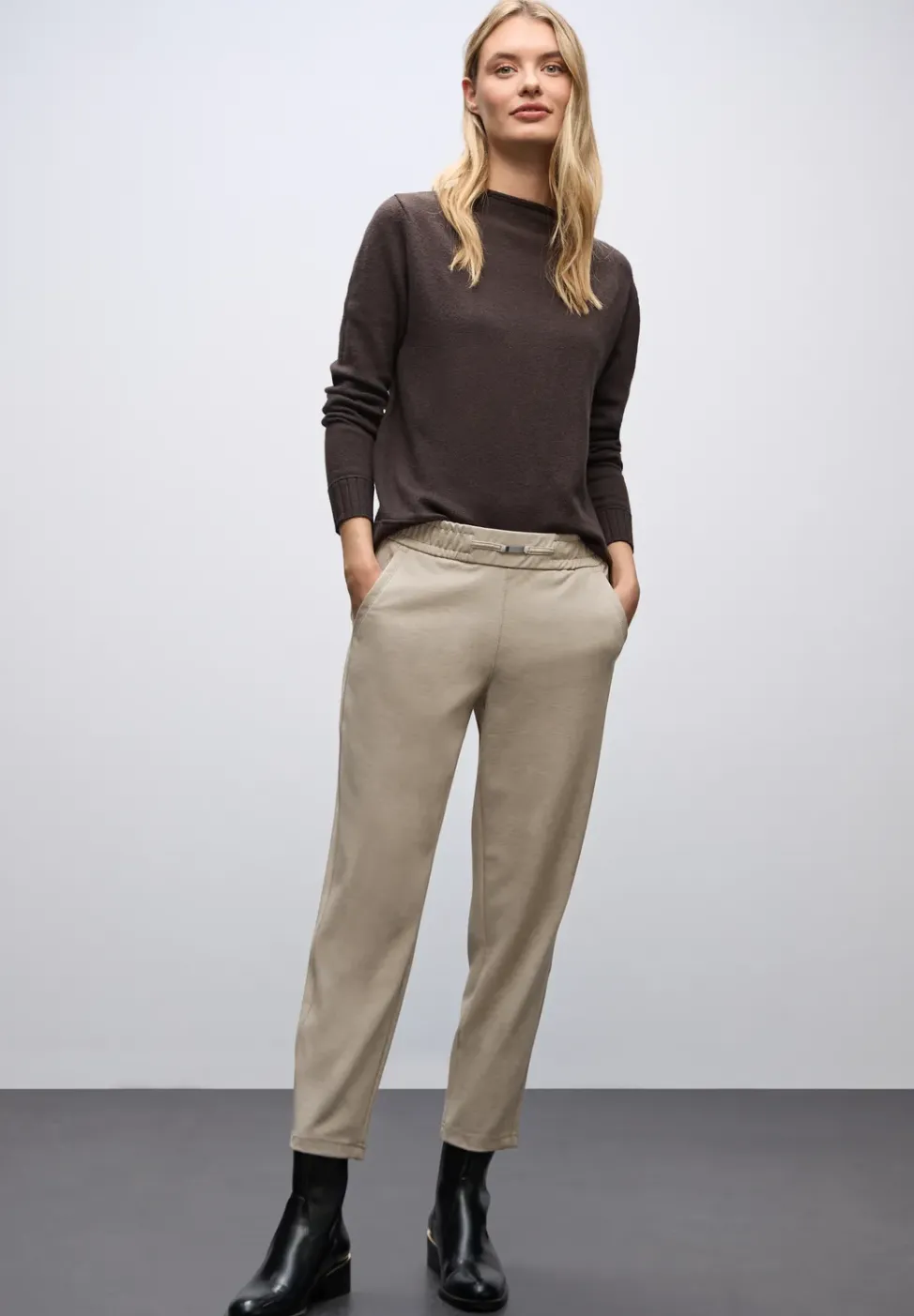 Melange Hose mit Detail