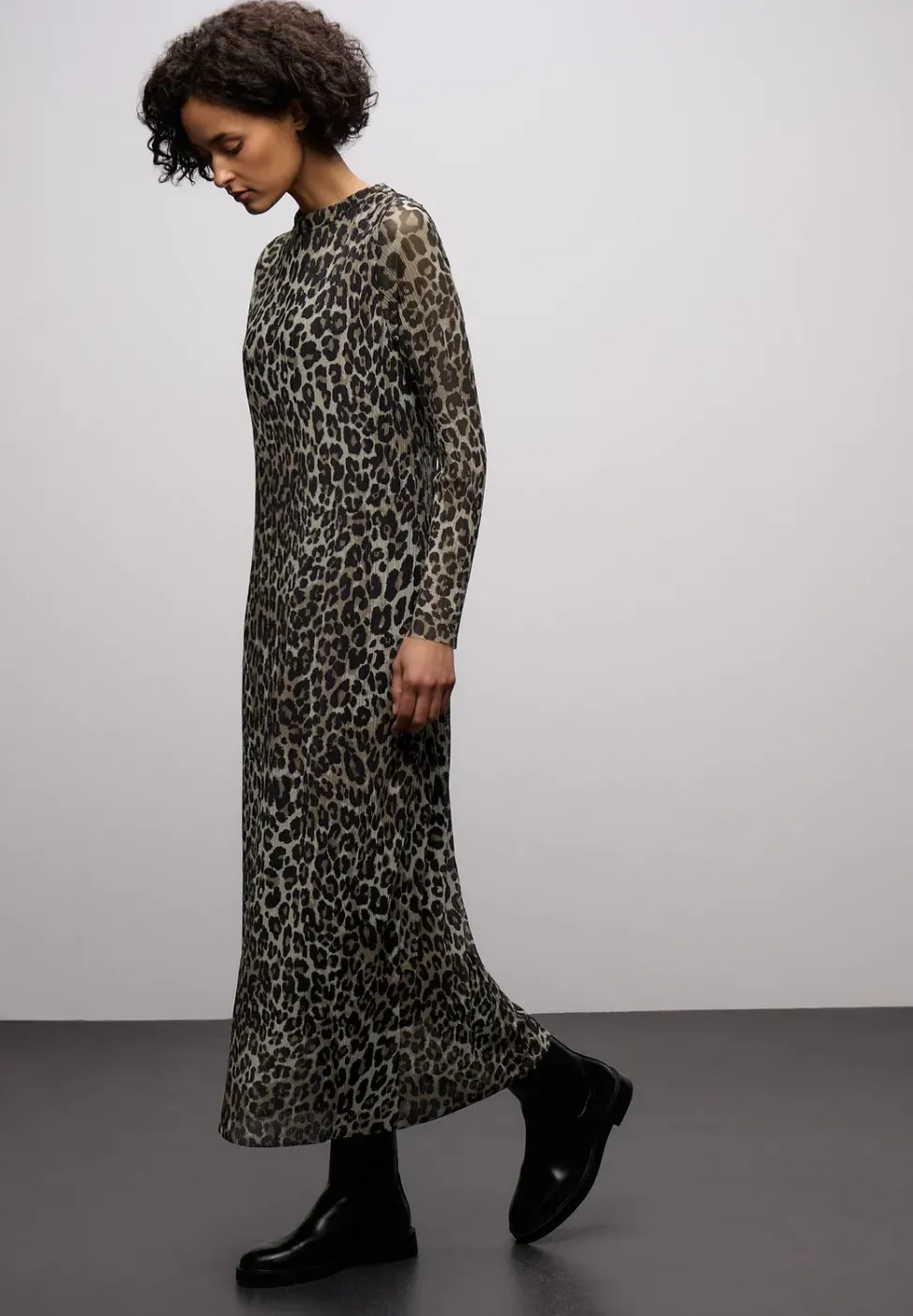Mesh-Plissée Kleid