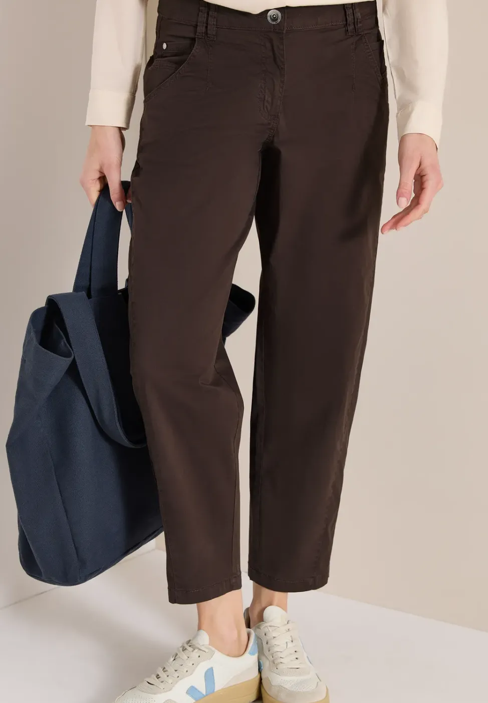 Mid Waist Barrel Leg Hose im Casual Fit
